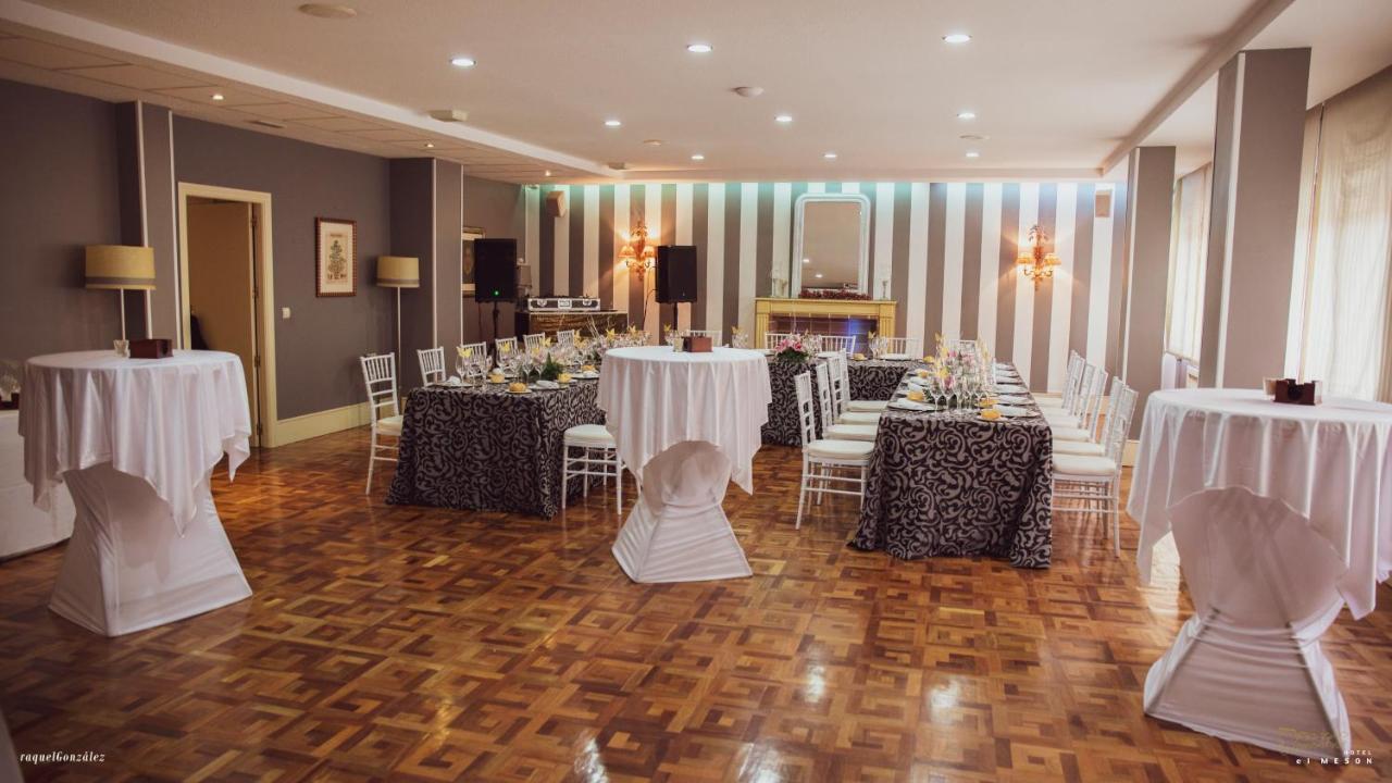 Hotel El Meson Торрихос Экстерьер фото