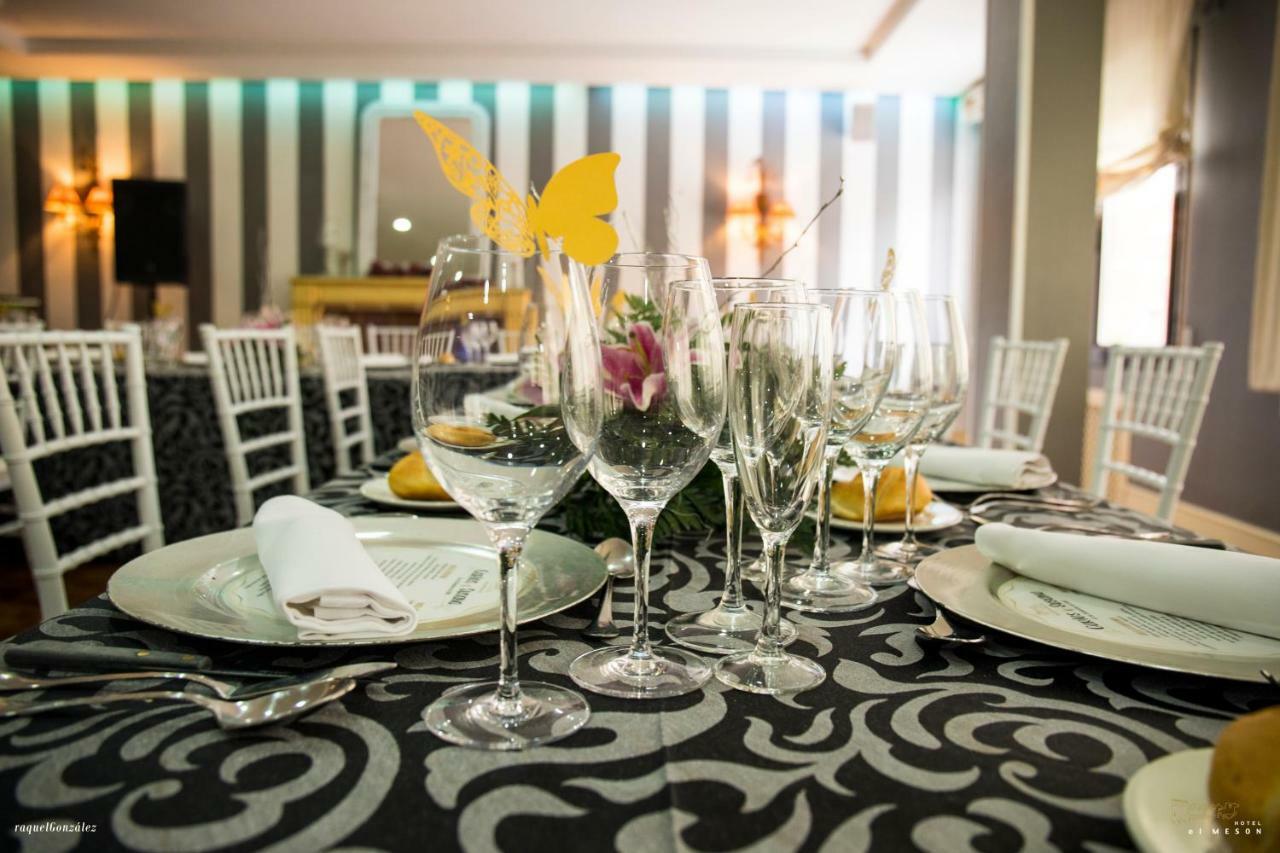 Hotel El Meson Торрихос Экстерьер фото